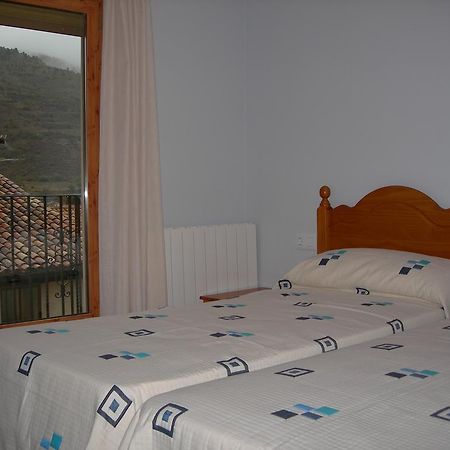 Apartamentos Turisticos Rosario Camarena de la Sierra Extérieur photo
