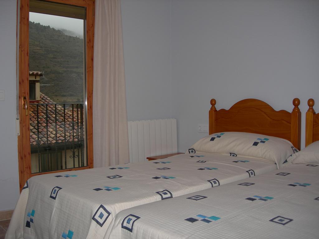 Apartamentos Turisticos Rosario Camarena de la Sierra Extérieur photo
